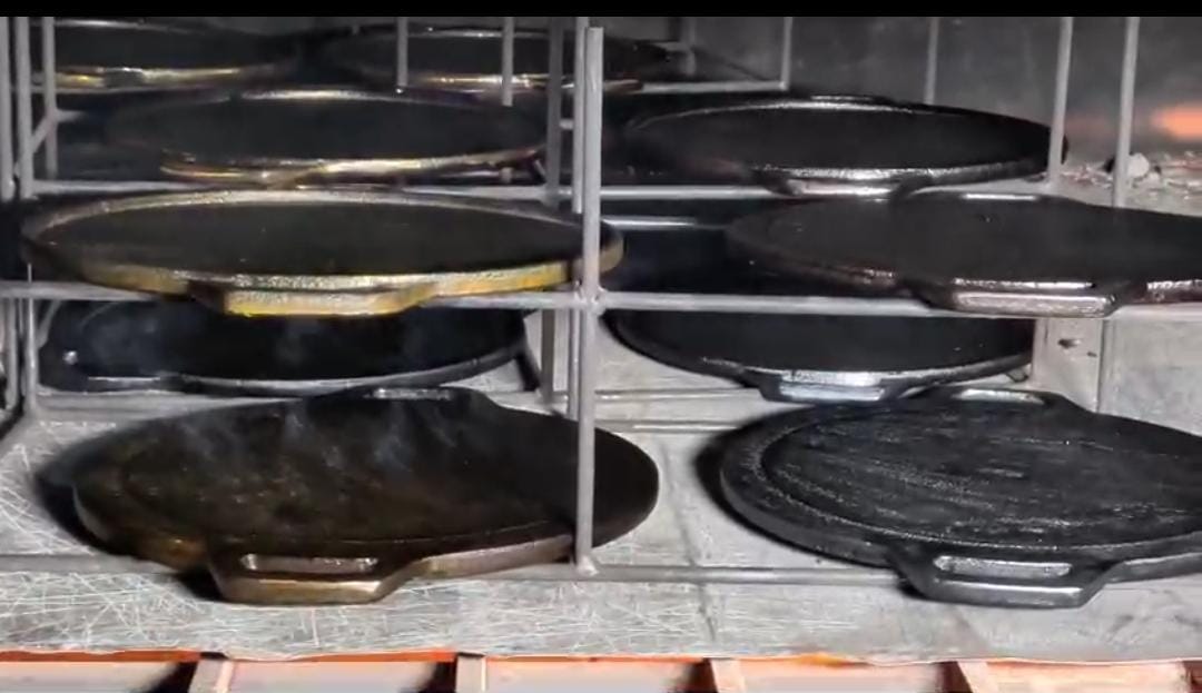 কেন JRB Cookware বাংলাদেশে সেরা কাস্ট আয়রন ব্র্যান্ড?